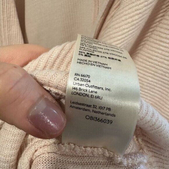 EUC- Free People Women's Cozy With You Faux Wrap Sweater Ribbed Bush Pink Medium - Picture 7 of 9